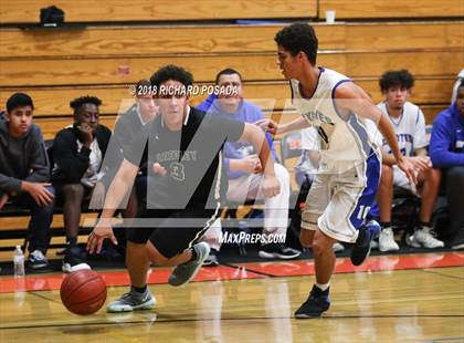 Thumbnail 3 in Reedley vs. Madera photogallery.