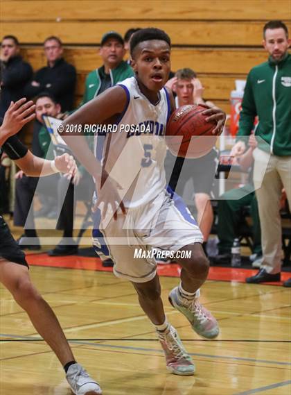 Thumbnail 1 in Reedley vs. Madera photogallery.