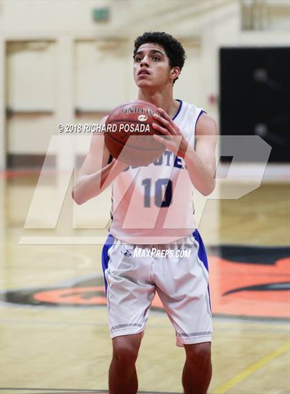 Thumbnail 1 in Reedley vs. Madera photogallery.