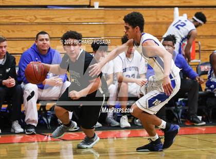 Thumbnail 3 in Reedley vs. Madera photogallery.