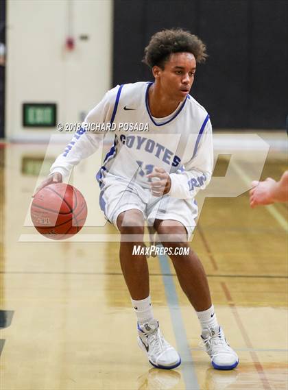 Thumbnail 3 in Reedley vs. Madera photogallery.