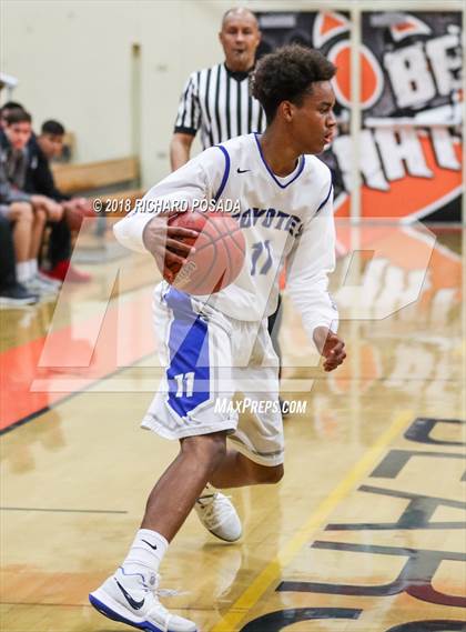 Thumbnail 2 in Reedley vs. Madera photogallery.