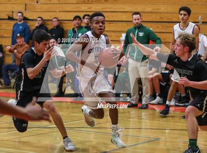 Thumbnail 2 in Reedley vs. Madera photogallery.