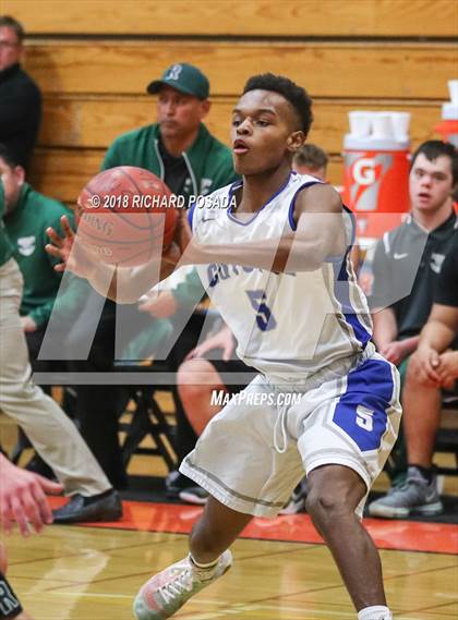 Thumbnail 2 in Reedley vs. Madera photogallery.