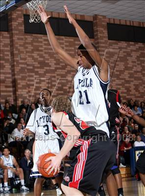 Thumbnail 1 in Harvard-Westlake @ Loyola photogallery.