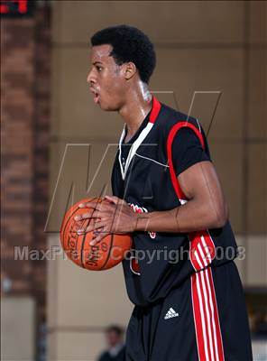 Thumbnail 2 in Harvard-Westlake @ Loyola photogallery.