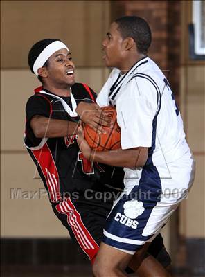 Thumbnail 1 in Harvard-Westlake @ Loyola photogallery.