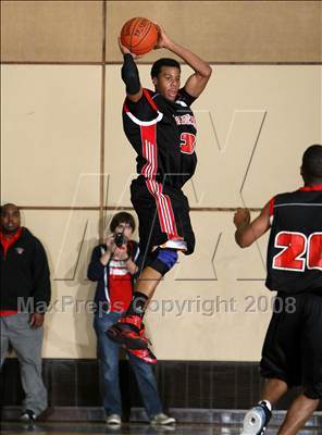 Thumbnail 1 in Harvard-Westlake @ Loyola photogallery.