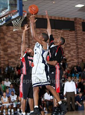 Thumbnail 1 in Harvard-Westlake @ Loyola photogallery.