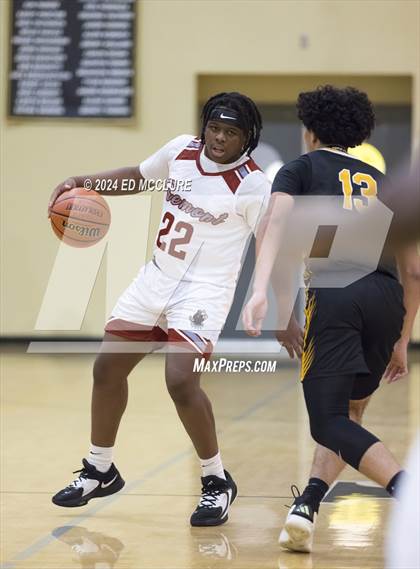 Thumbnail 3 in San Pedro vs Fremont (Pirate Shootout Tournament) photogallery.