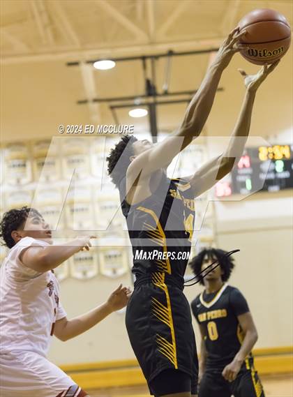 Thumbnail 2 in San Pedro vs Fremont (Pirate Shootout Tournament) photogallery.