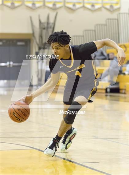 Thumbnail 3 in San Pedro vs Fremont (Pirate Shootout Tournament) photogallery.