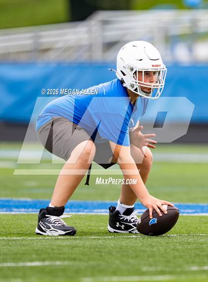 Thumbnail 2 in FR: Centerville vs. Springboro (7v7) photogallery.