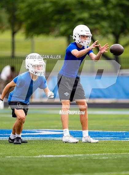 Thumbnail 3 in FR: Centerville vs. Springboro (7v7) photogallery.