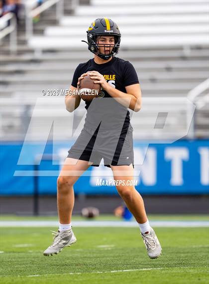 Thumbnail 1 in FR: Centerville vs. Springboro (7v7) photogallery.