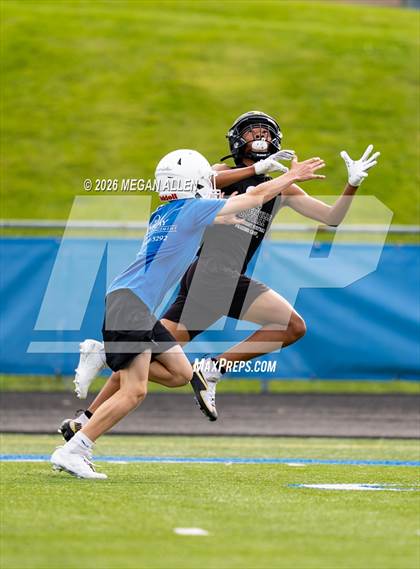 Thumbnail 1 in FR: Centerville vs. Springboro (7v7) photogallery.