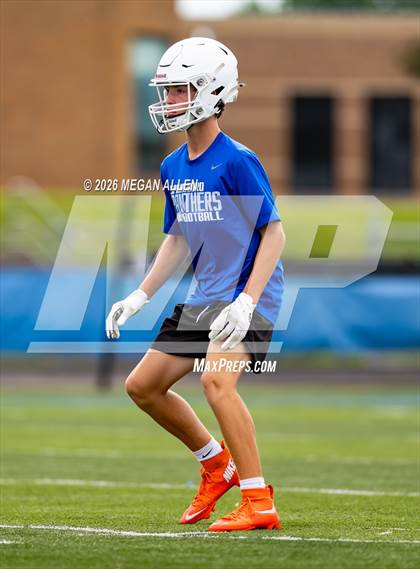 Thumbnail 1 in FR: Centerville vs. Springboro (7v7) photogallery.