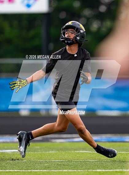 Thumbnail 2 in FR: Centerville vs. Springboro (7v7) photogallery.