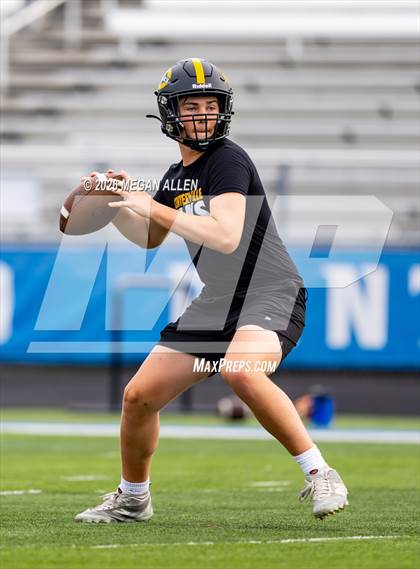 Thumbnail 3 in FR: Centerville vs. Springboro (7v7) photogallery.