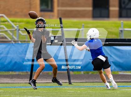 Thumbnail 3 in FR: Centerville vs. Springboro (7v7) photogallery.