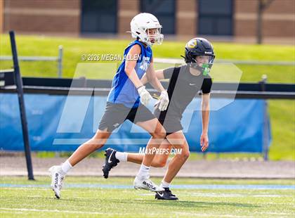 Thumbnail 1 in FR: Centerville vs. Springboro (7v7) photogallery.