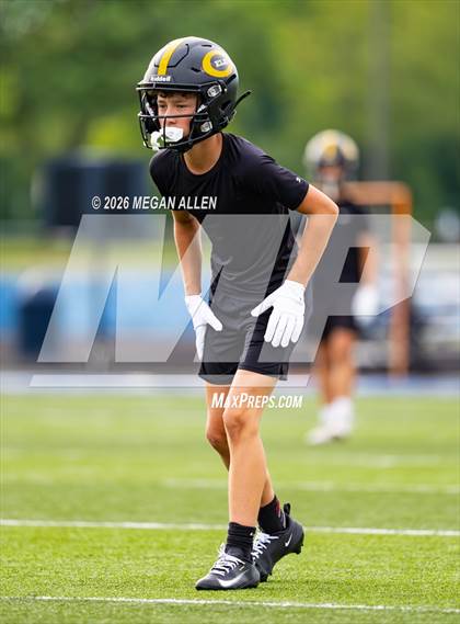 Thumbnail 2 in FR: Centerville vs. Springboro (7v7) photogallery.