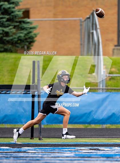 Thumbnail 3 in FR: Centerville vs. Springboro (7v7) photogallery.