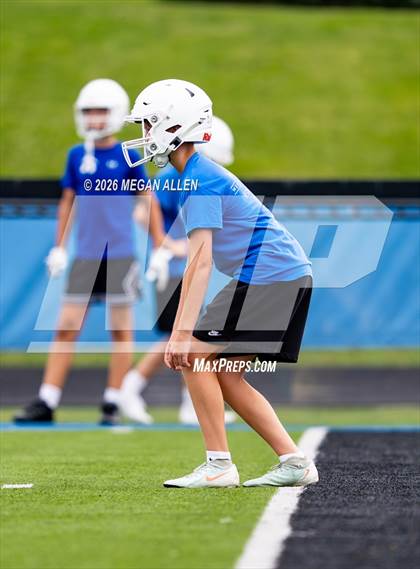 Thumbnail 2 in FR: Centerville vs. Springboro (7v7) photogallery.