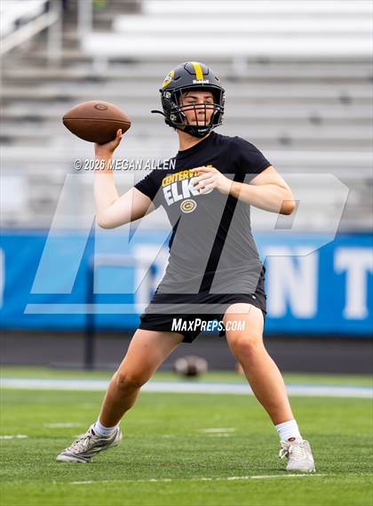 Thumbnail 2 in FR: Centerville vs. Springboro (7v7) photogallery.