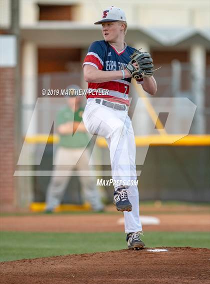 Thumbnail 2 in Pine Forest @ Terry Sanford photogallery.