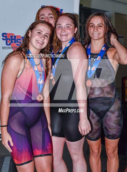 Thumbnail 1 in SCHSL 4A Final Awards photogallery.