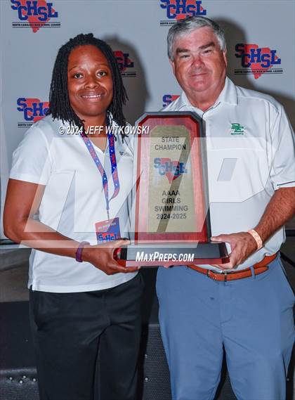 Thumbnail 2 in SCHSL 4A Final Awards photogallery.