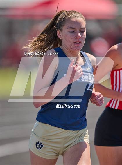 Thumbnail 2 in Dog Pound Invitational (3200M) photogallery.