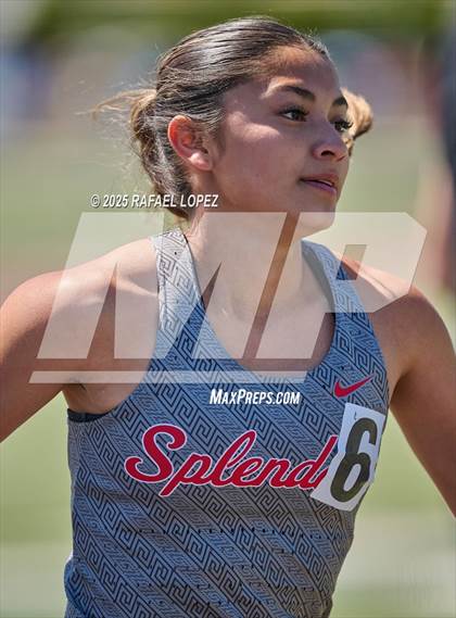 Thumbnail 1 in Dog Pound Invitational (3200M) photogallery.