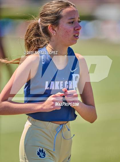 Thumbnail 3 in Dog Pound Invitational (3200M) photogallery.