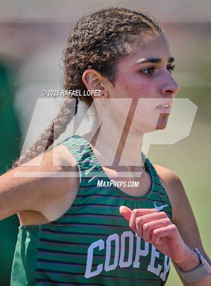 Thumbnail 3 in Dog Pound Invitational (3200M) photogallery.