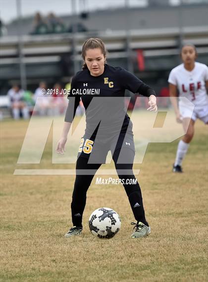 Thumbnail 3 in Lee [Robert E.] vs East Central (NEISD Invitational) photogallery.