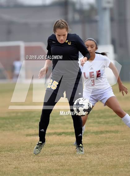 Thumbnail 2 in Lee [Robert E.] vs East Central (NEISD Invitational) photogallery.