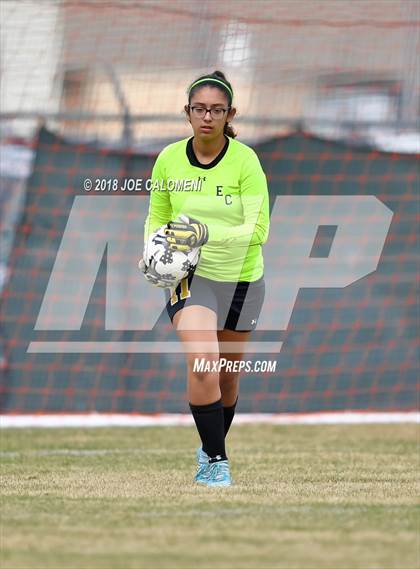 Thumbnail 1 in Lee [Robert E.] vs East Central (NEISD Invitational) photogallery.