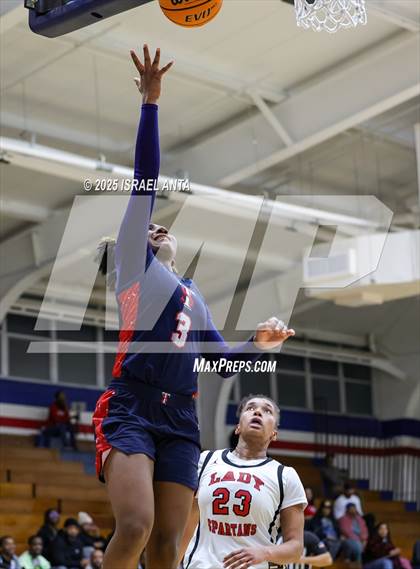 Thumbnail 1 in Southern School of Energy and Sustainability @ Terry Sanford (NCHSAA 3A 3rd Round) photogallery.