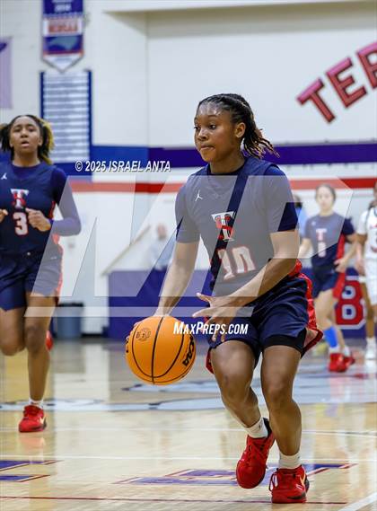 Thumbnail 3 in Southern School of Energy and Sustainability @ Terry Sanford (NCHSAA 3A 3rd Round) photogallery.