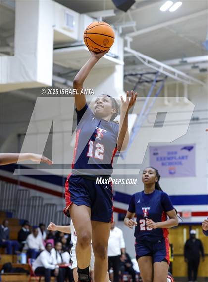 Thumbnail 3 in Southern School of Energy and Sustainability @ Terry Sanford (NCHSAA 3A 3rd Round) photogallery.