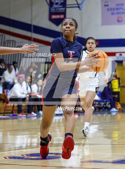 Thumbnail 1 in Southern School of Energy and Sustainability @ Terry Sanford (NCHSAA 3A 3rd Round) photogallery.