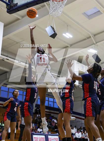 Thumbnail 1 in Southern School of Energy and Sustainability @ Terry Sanford (NCHSAA 3A 3rd Round) photogallery.