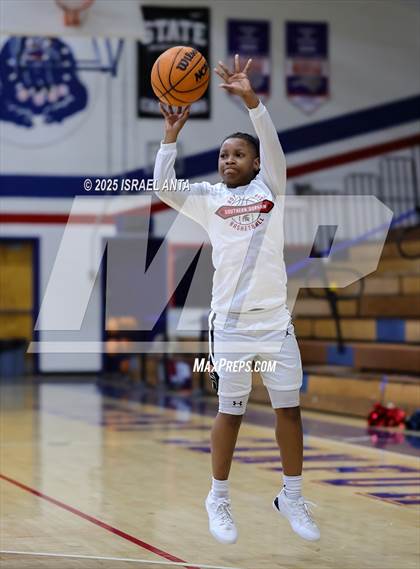 Thumbnail 2 in Southern School of Energy and Sustainability @ Terry Sanford (NCHSAA 3A 3rd Round) photogallery.