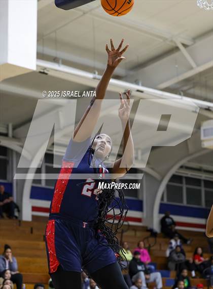 Thumbnail 2 in Southern School of Energy and Sustainability @ Terry Sanford (NCHSAA 3A 3rd Round) photogallery.