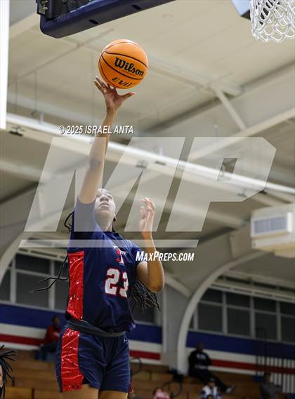 Thumbnail 3 in Southern School of Energy and Sustainability @ Terry Sanford (NCHSAA 3A 3rd Round) photogallery.