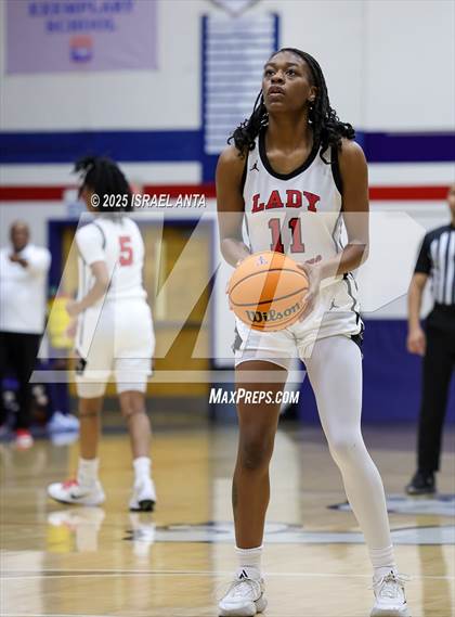 Thumbnail 1 in Southern School of Energy and Sustainability @ Terry Sanford (NCHSAA 3A 3rd Round) photogallery.