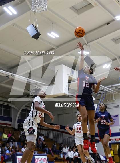 Thumbnail 1 in Southern School of Energy and Sustainability @ Terry Sanford (NCHSAA 3A 3rd Round) photogallery.