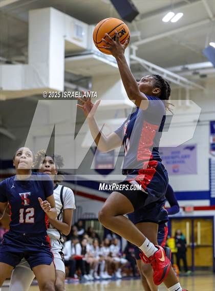 Thumbnail 3 in Southern School of Energy and Sustainability @ Terry Sanford (NCHSAA 3A 3rd Round) photogallery.